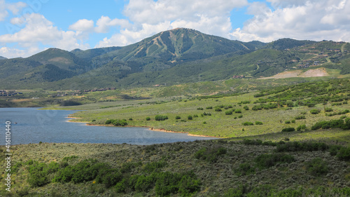 Cuadro en lienzo Mountains by Jordanelle reservoir in rural Utah