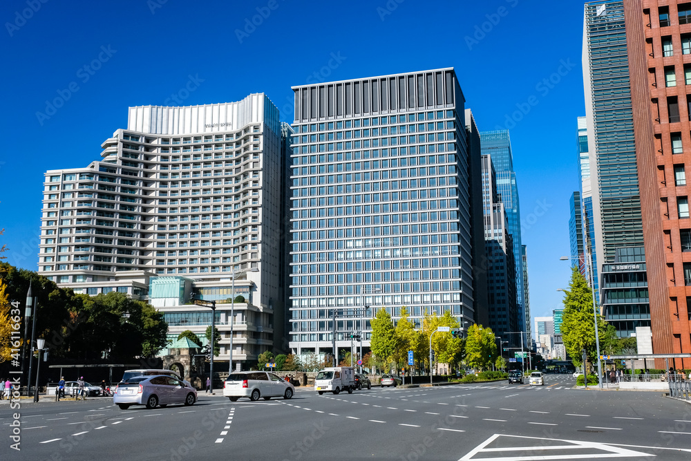 東京都 丸の内 高層ビル群