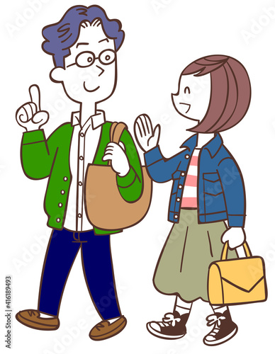 会話しながら歩くカップル
