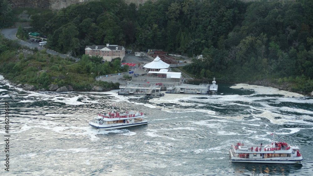 Fototapeta premium boats on the river