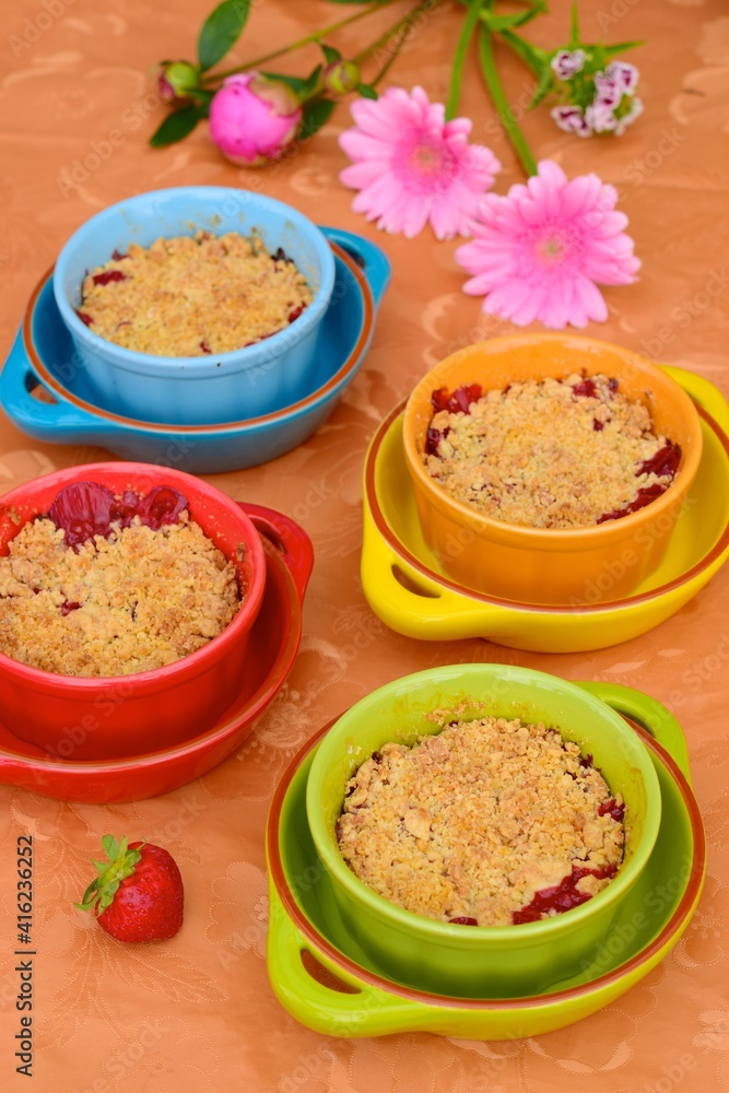 Strawberry Crumble On Ramekins. Dessert Summer Baking Strawberry Crumble On Ramekins. Dessert Summer Baking