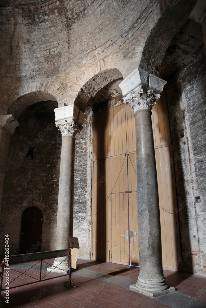 Napoli - Abside paleocristiana della Chiesa di San Giorgio Maggiore ...