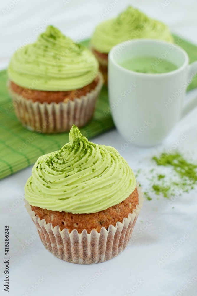 Matcha green tea cupcakes served with Matcha latte
