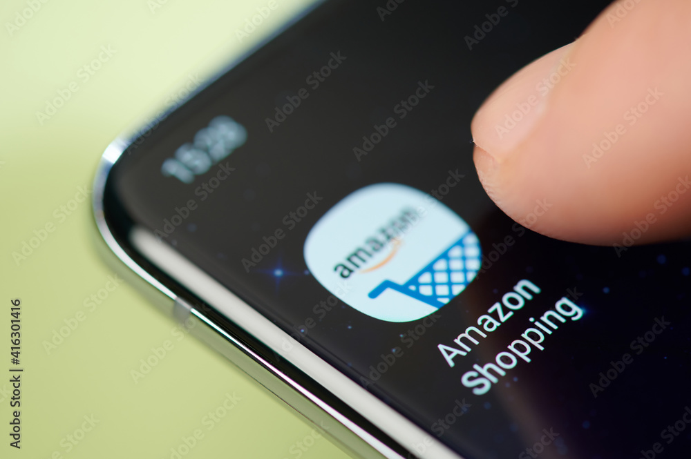 Amazon Shopping app on smartphone screen Stock Photo | Adobe Stock