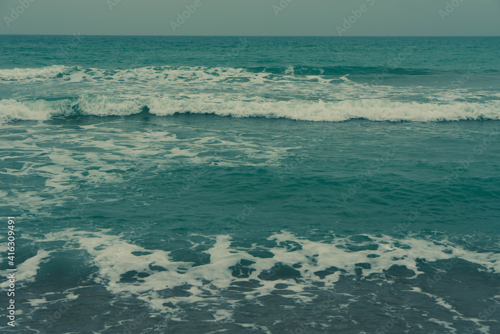 Mar azul turquesa
