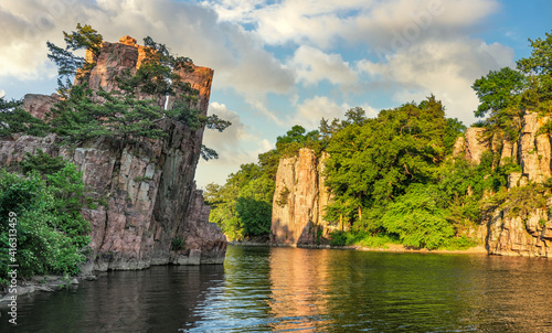 Colorful Palisades State Park in South Dakota - Split Rock Creek - near Sioux Falls