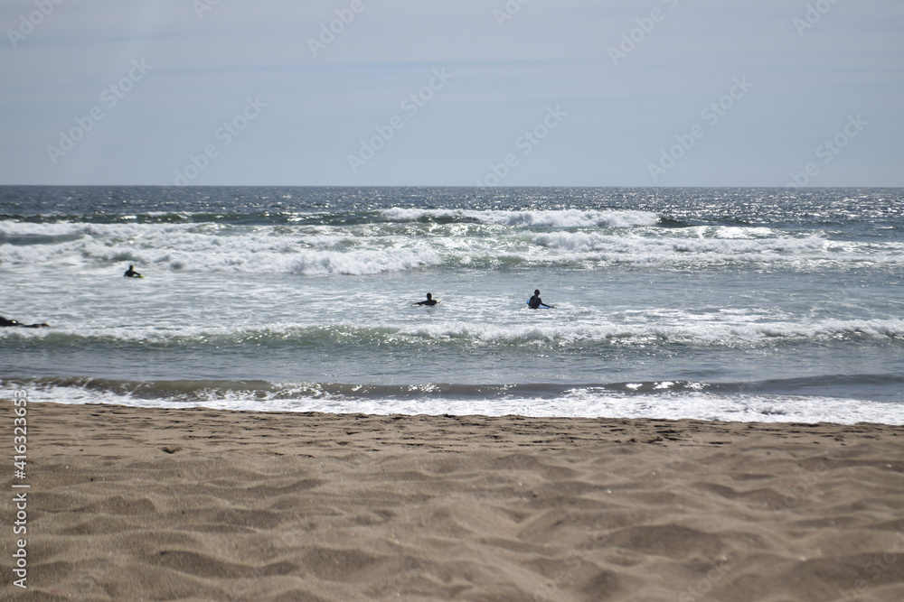 Surfistas, playas de chile, Chile Maitencillo Surfistas, playas de chile, Chile Maitencillo