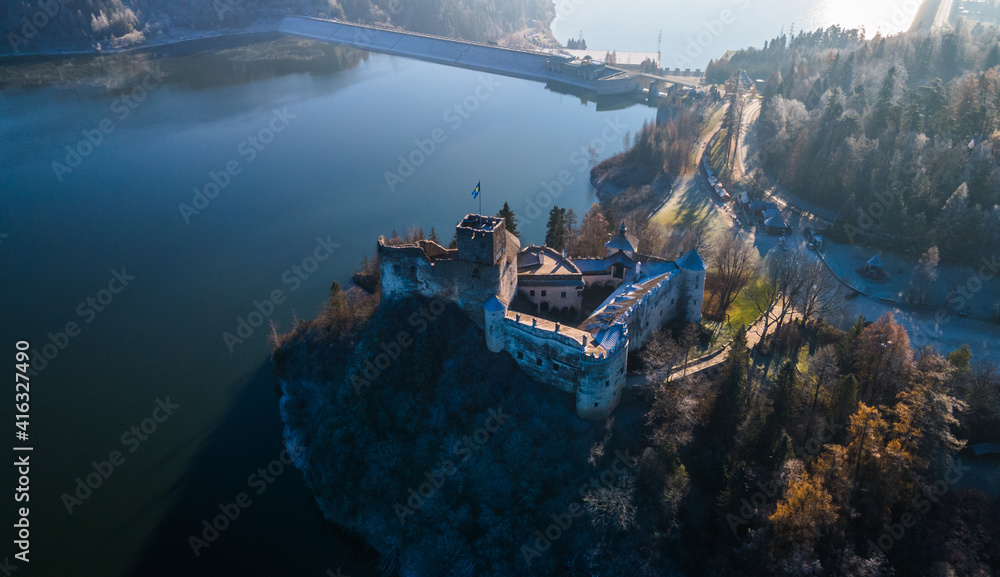 Zamek Dunajec  w Niedzicy, w Pieninach
