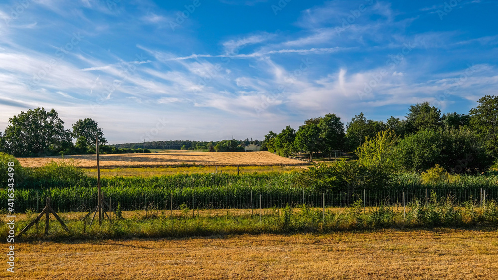 Blick auf Felder und Wiesen Blick auf Felder und Wiesen