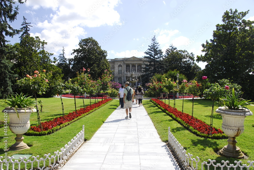 gardens of palace