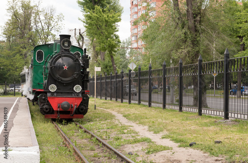 Narrow-gauge steam locomotive