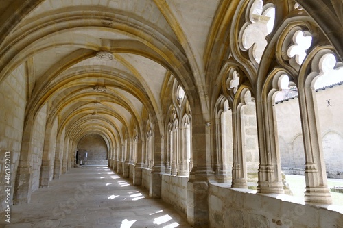 Le cloitre de l   abbatiale Saint-Robert de La Chaise-Dieu