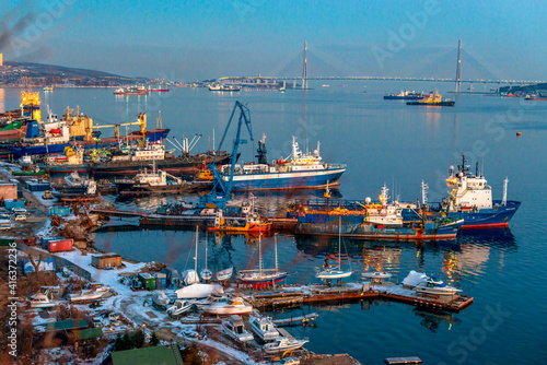 Canvas Print port of vladivostok city with ships in winter from Cape Egersheld