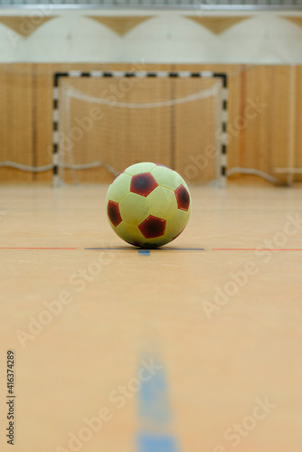 Hallenfussball