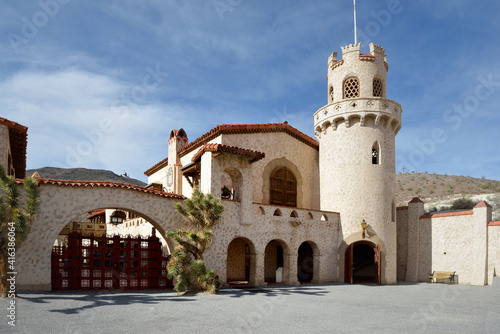 Canvas Print Entrance to the courtyard at Scotty's Castle,  Death Valley, California