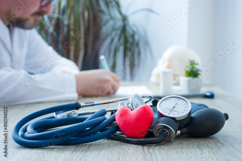 Tableau sur toile Heart health and diagnosis and treatment of cardiac disease concept photo