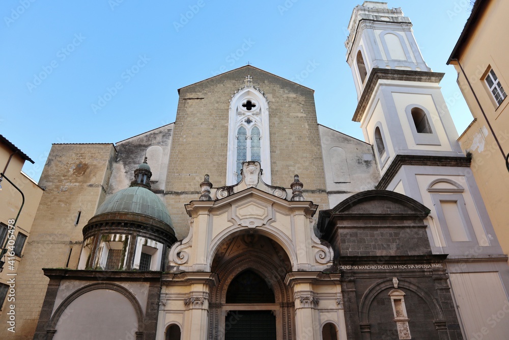 Napoli – Facciata della Basilica di San Domenico Maggiore