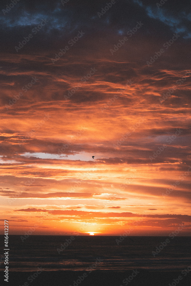 Obraz premium sunset over the sea