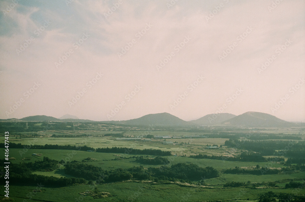 Naklejka premium Low mountain in jeju island