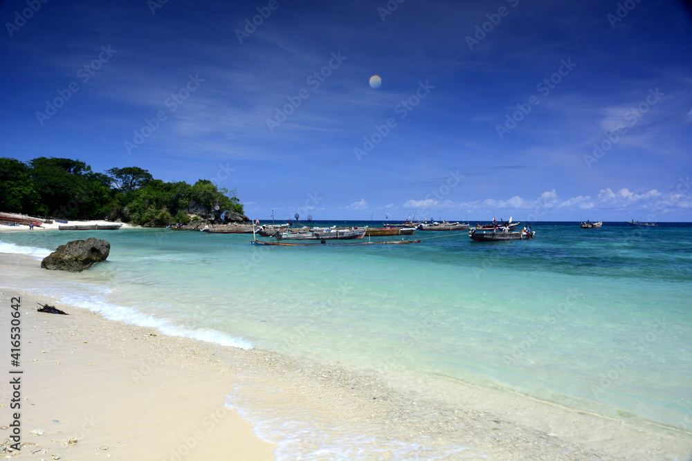  Zanzibar - Mangapwani pláž 