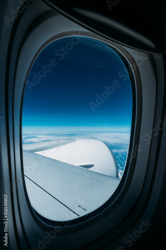 飛行機からの青空