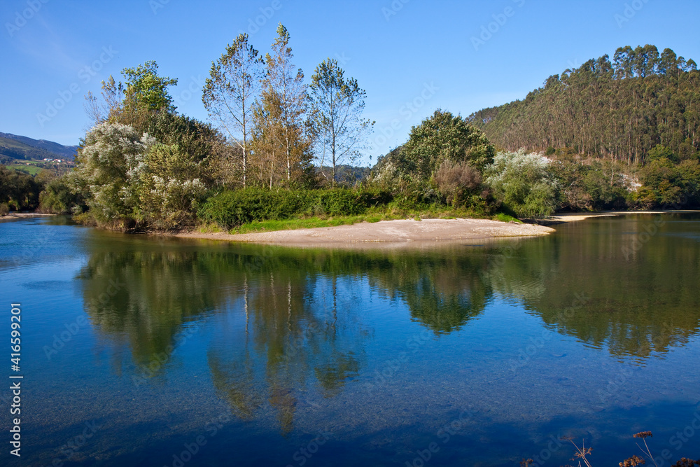 Obraz premium Río Deva, Molleda, Cantabria