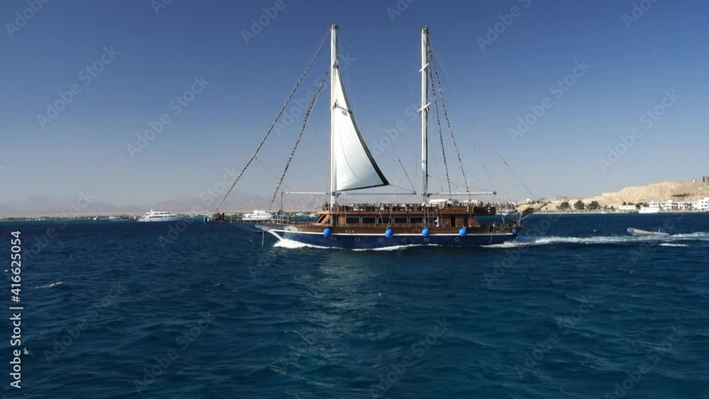 Ägypten Hurghada, Schifffahrt auf dem roten Meer, schnorcheln und Delphine beobachten, Kreuzfahrt im Sommer Ägypten Hurghada, Schifffahrt auf dem roten Meer, schnorcheln und Delphine beobachten, Kreuzfahrt im Sommer