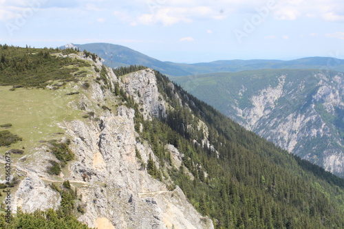 Steiermark mit beeindruckendem Ausblick auf die Berggipfel