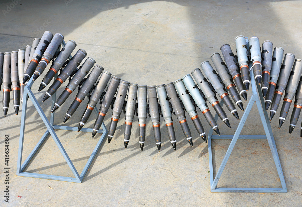 Automatic cannon shells