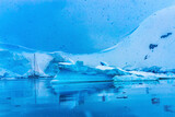 Saibloat Icebergs Glacier Snow Mountains Paradise Bay Antarctica