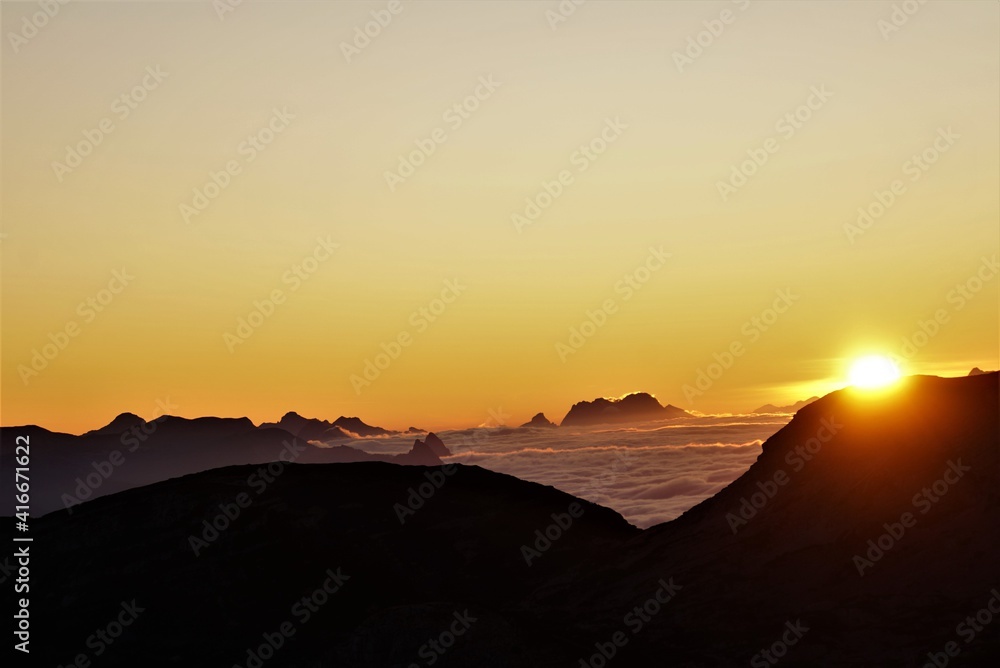 Naklejka premium Sunrise,Dachstein Krippenstein, Austria