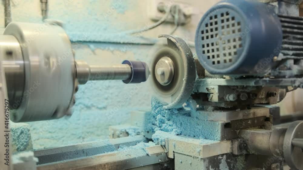 The polyurethane part is rotated on a milling machine and processed. The polyurethane part is rotated on a milling machine and processed.