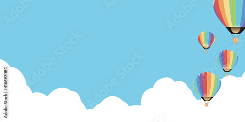 気球　レインボー　右　青空