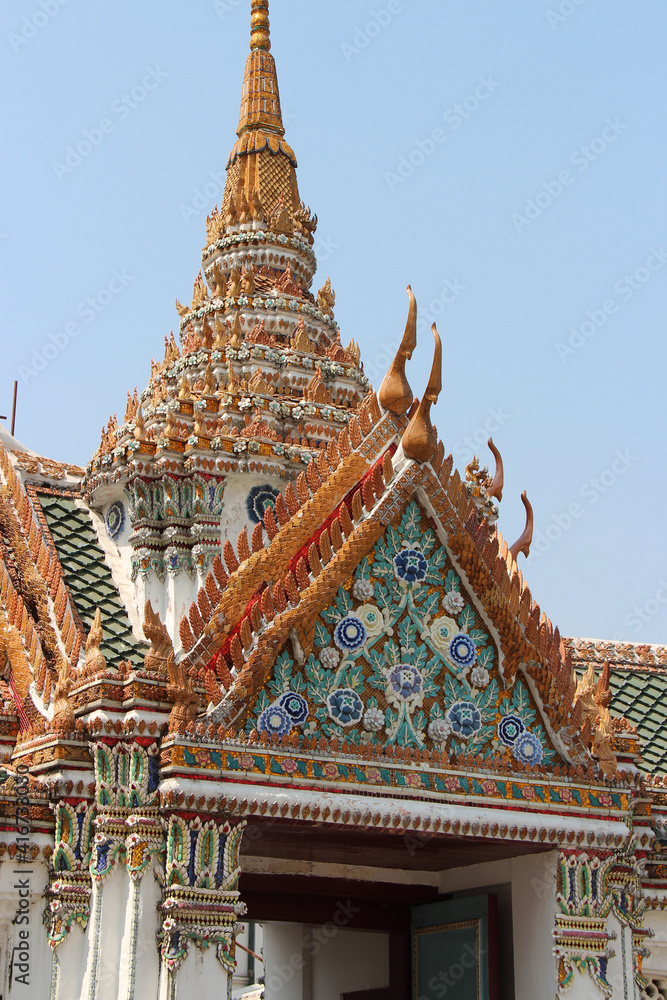 Fototapeta premium gate at the royal palace in bangkok in thailand