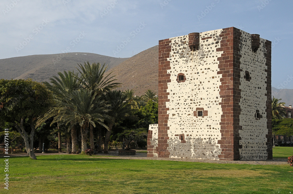 Parque y torre del Conde en la ciudad de San Sebastián capital de la isla de la Gomera, en Canarias