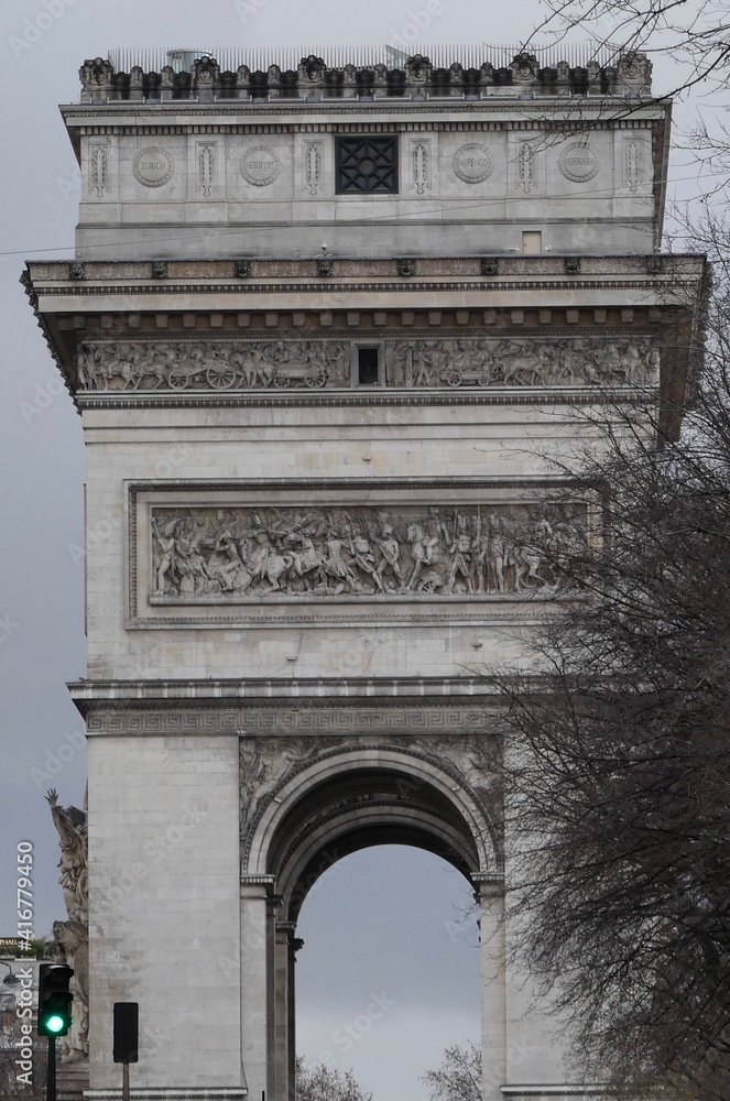 Fototapeta premium arc de triomphe in winter 
