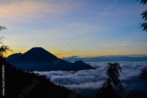 View of Mount Prau before sunrise © Nasrul Ma Arif