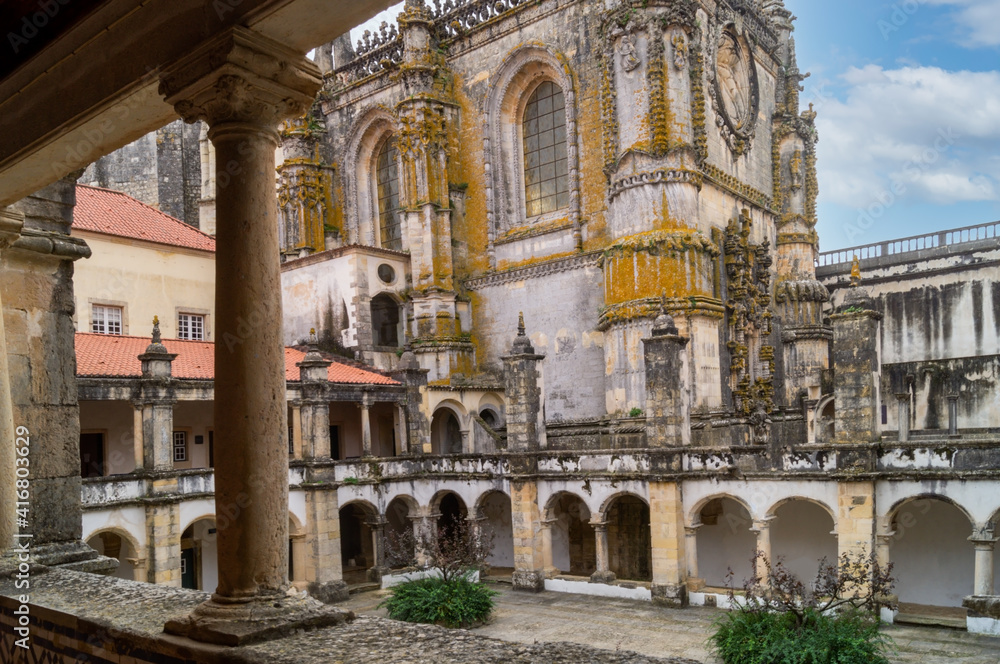 Obraz premium The Cloister of catholic monastery of Tomar, Portugal.