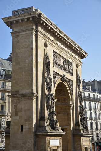 Porte Saint-Denis à Paris, France