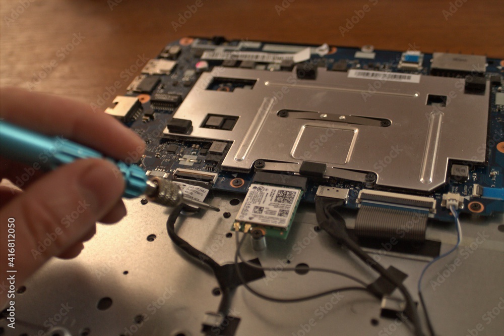 repairing broken disassembled laptop repairing broken disassembled laptop