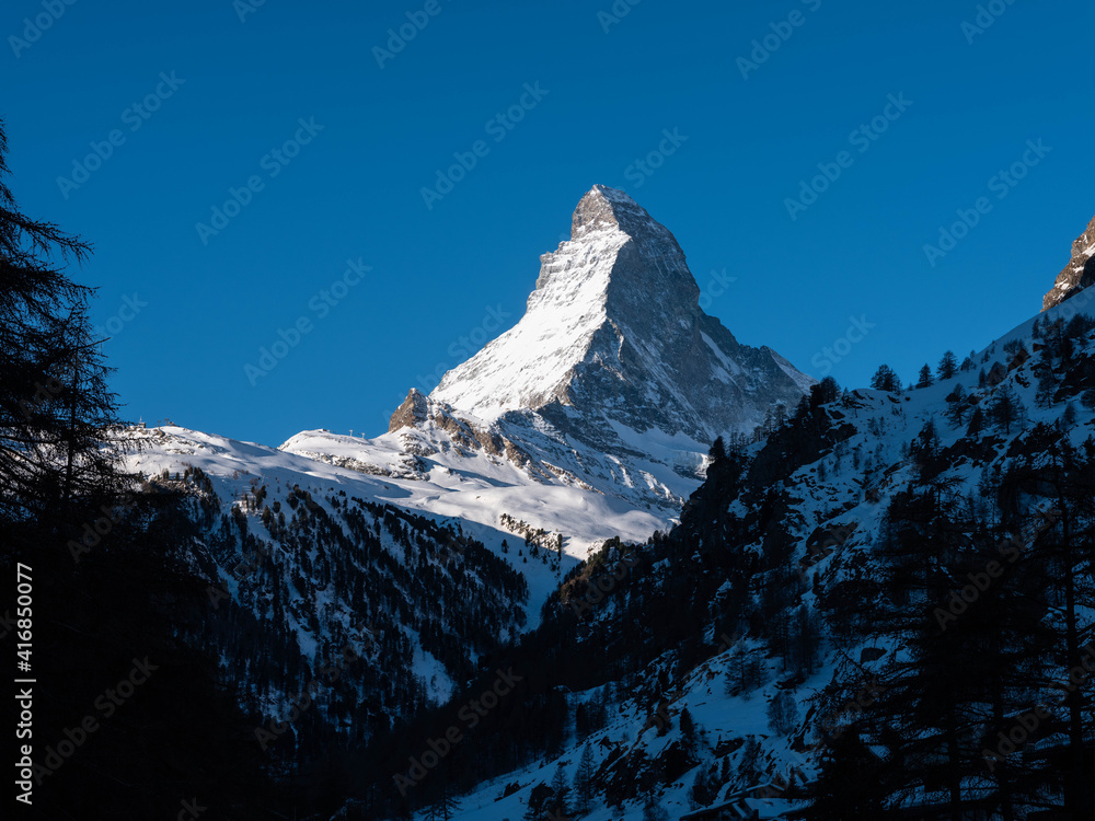 Matterhorn im Wallis im Winter