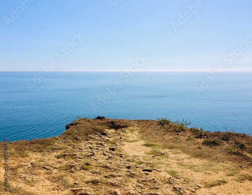 Obraz na plátně Beautiful View Across the Ocean to the Horizon From Cliff Viewpoint at Burton Br