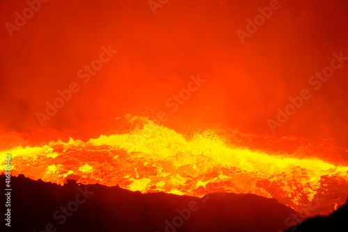 エチオピアの活火山エルタ・アレ 