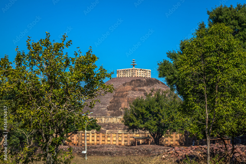 Sanchi Stupa is a Buddhist complex, famous for its Great Stupa, on a hilltop at Sanchi Town in Raisen District of the State of Madhya Pradesh, India. it is UNESCO World Heritage Site.	