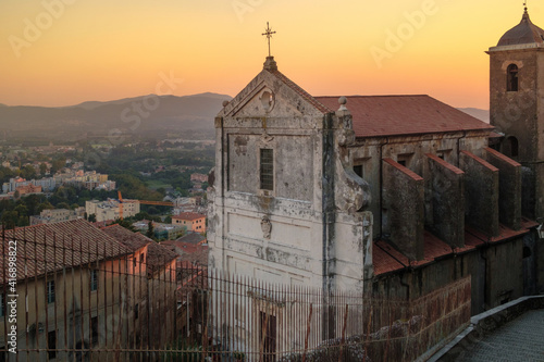 Tableau sur toile Sant'Antonio Abate church during the sunset in Palestrina near Rome