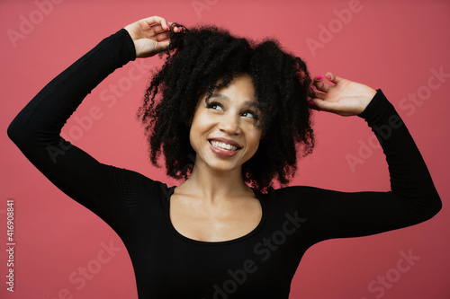 Cuadro en lienzo happy emotional happy young beautiful woman of African appearance ethnics