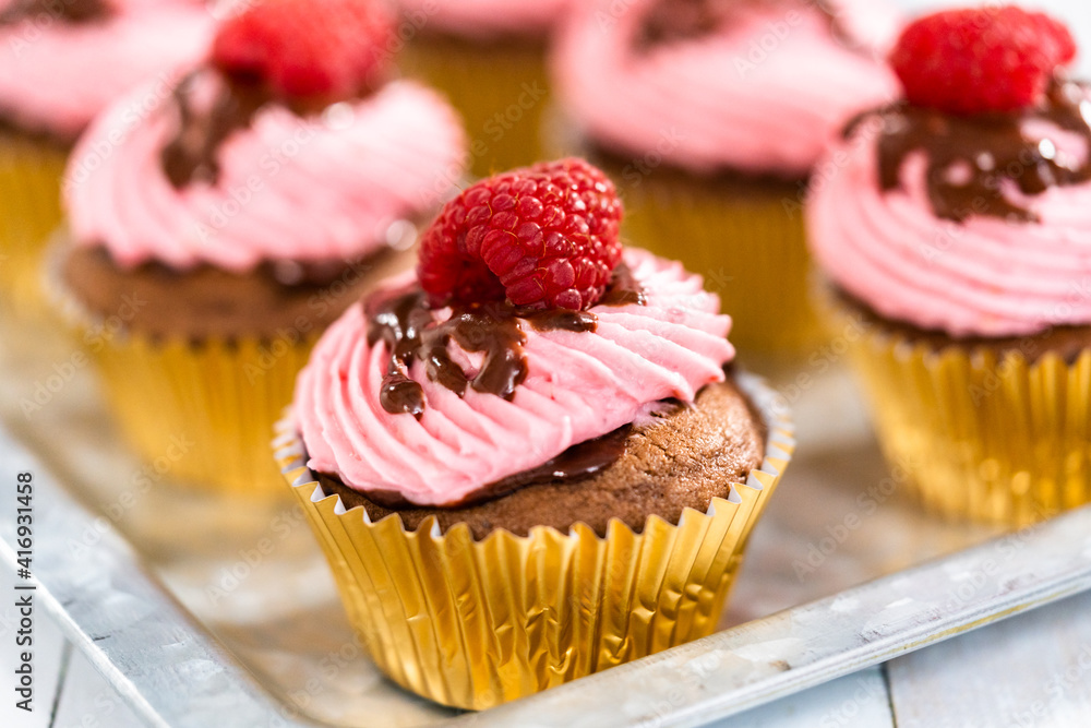 Chocolate raspberry cupcakes Chocolate raspberry cupcakes