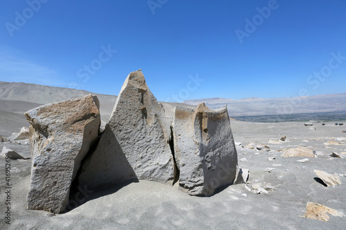 Site archéologique de Toro Muerto, Arequipa, Pérou photo