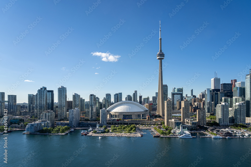 Fototapeta premium Toronto city center aerial view from the Ontario Lake