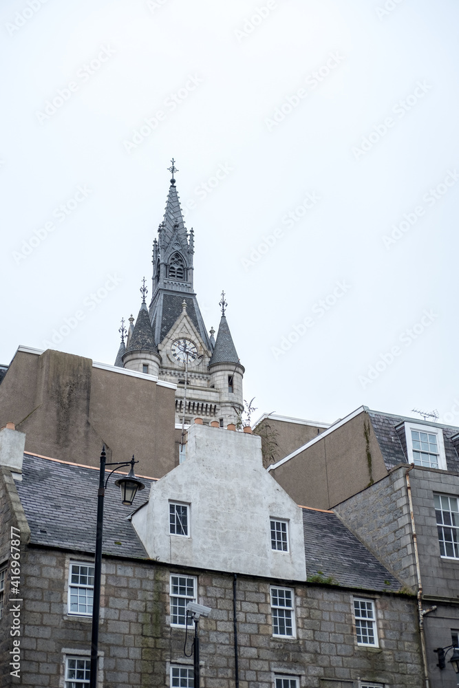 Obraz premium Building on Union street, a major street and shopping thoroughfare in Aberdeen, Scotland.